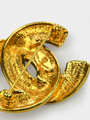 Chanel • CC Quilted Gold Brooch
