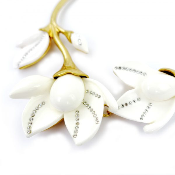 Oscar de la Renta Magnolia flower necklace